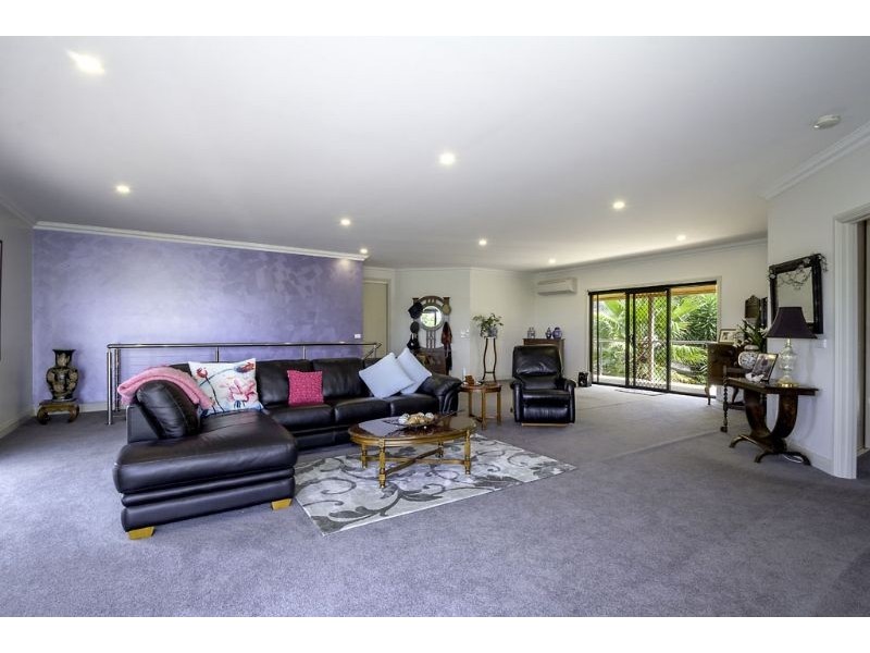 22 Valleyview Crescent, Leongatha VIC 3953