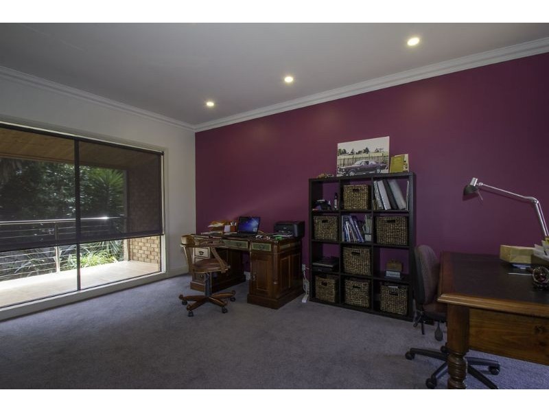 22 Valleyview Crescent, Leongatha VIC 3953
