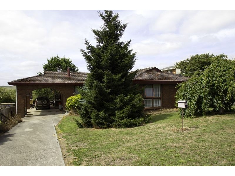 9 Mair Crescent, Korumburra VIC 3950