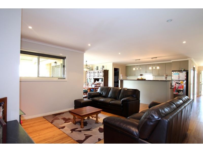 18 Carr Street, Leongatha VIC 3953