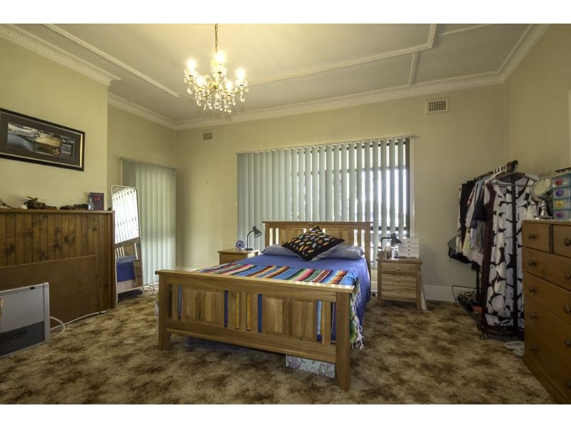 27 Ritchie Street, Leongatha VIC 3953