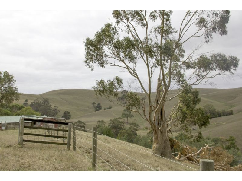 70 Bingham Road, Loch VIC 3945