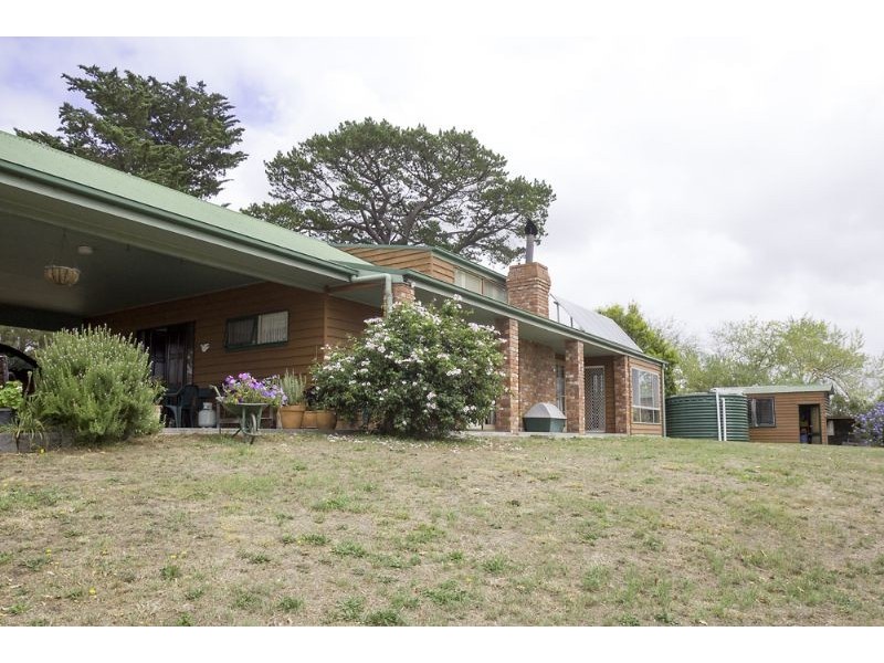 70 Bingham Road, Loch VIC 3945