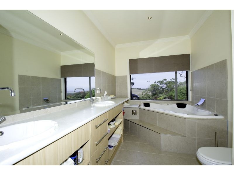 195 Savages Road, Fish Creek VIC 3959