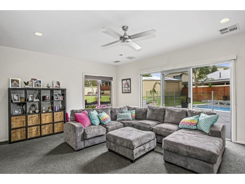 10 Arcadia Crescent, Leongatha VIC 3953