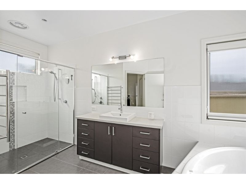 10 Arcadia Crescent, Leongatha VIC 3953