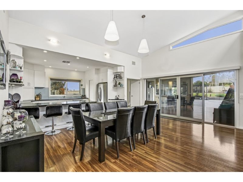 10 Arcadia Crescent, Leongatha VIC 3953