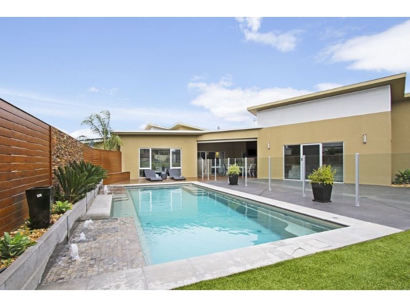 10 Arcadia Crescent, Leongatha VIC 3953