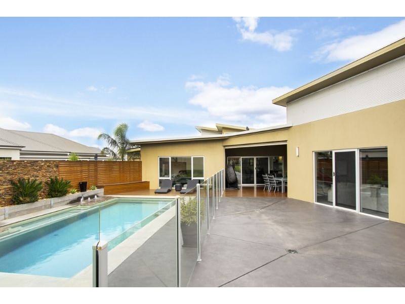 10 Arcadia Crescent, Leongatha VIC 3953