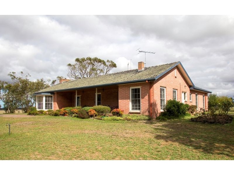 225 Bartons Road, Buffalo VIC 3958