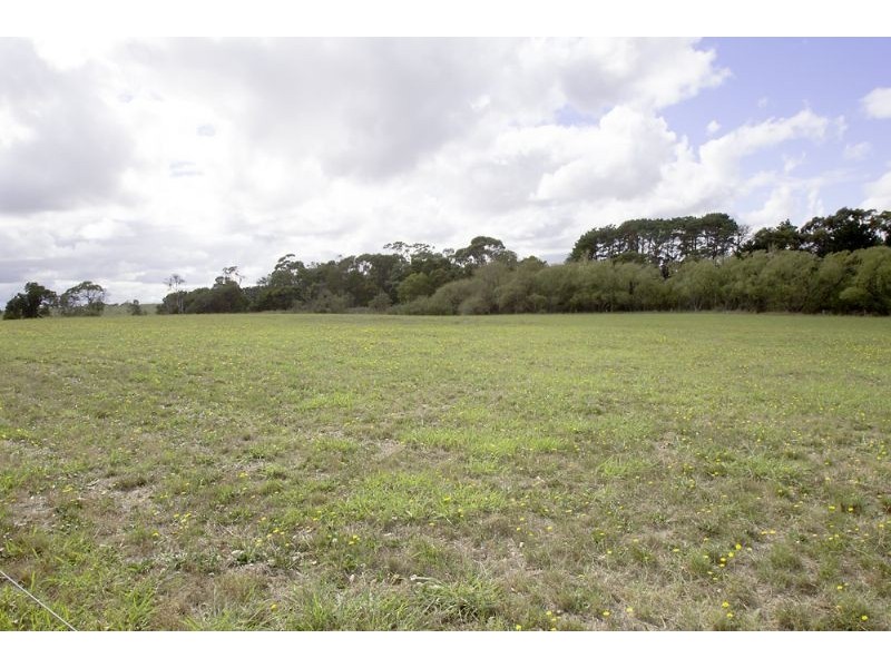 225 Bartons Road, Buffalo VIC 3958