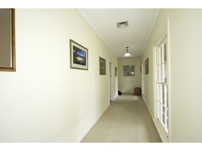 225 Bartons Road, Buffalo VIC 3958