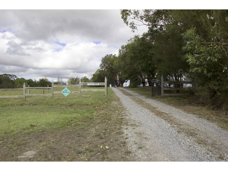 225 Bartons Road, Buffalo VIC 3958