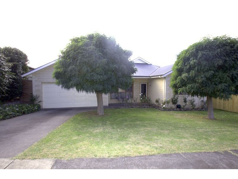 23 Blackmore Avenue, Leongatha VIC 3953