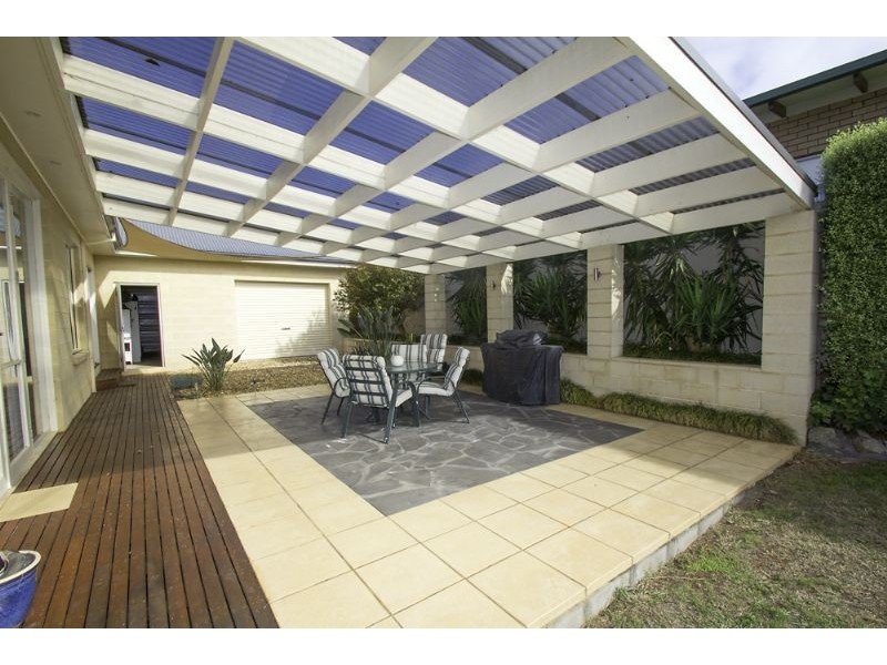 23 Blackmore Avenue, Leongatha VIC 3953