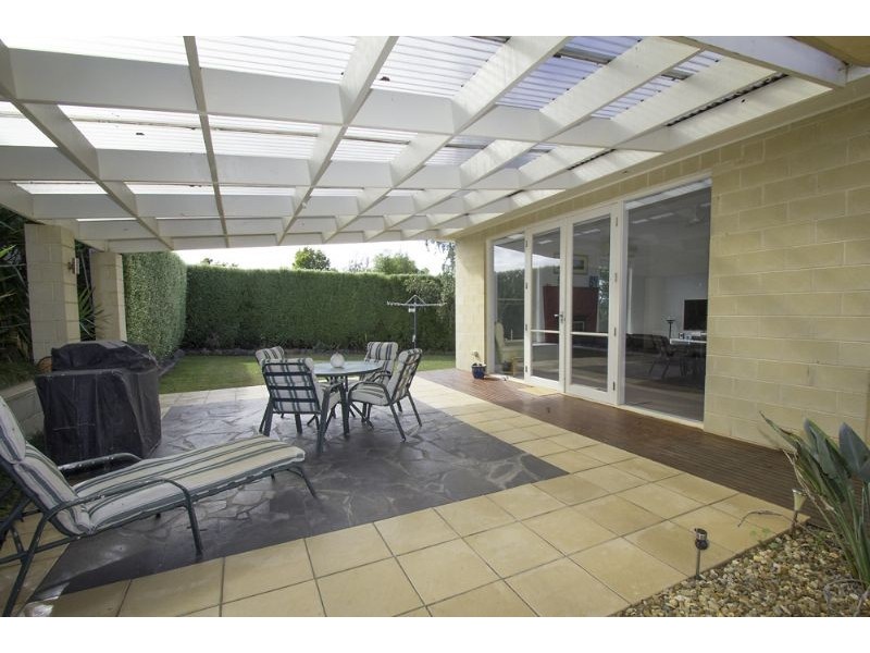 23 Blackmore Avenue, Leongatha VIC 3953