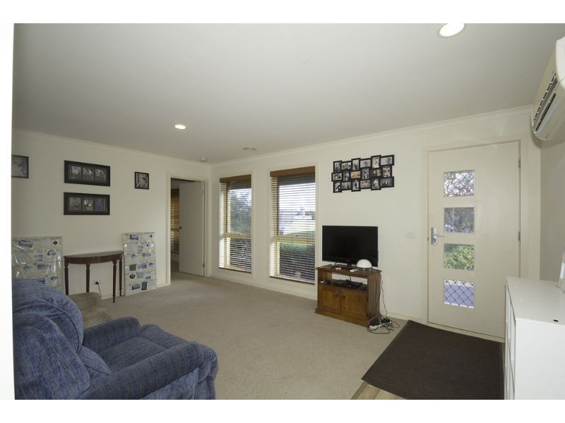 17 Carr Avenue, Leongatha VIC 3953