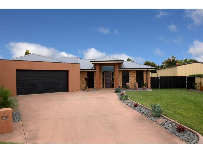 4 Hilltop Close, Leongatha VIC 3953
