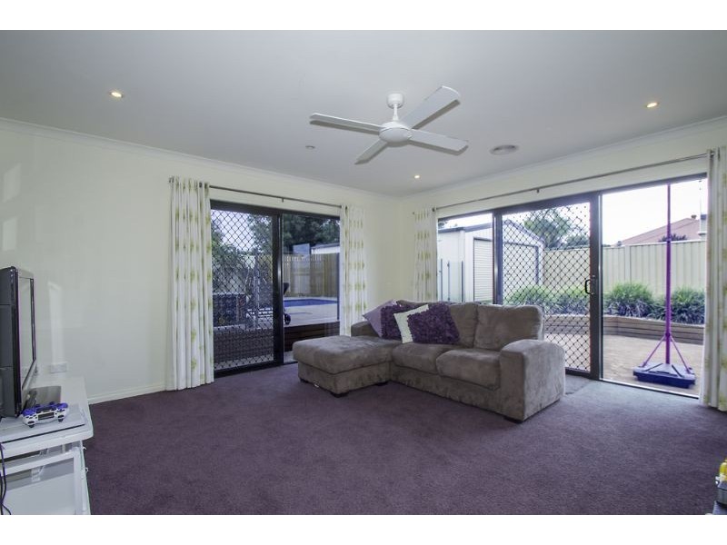 4 Hilltop Close, Leongatha VIC 3953