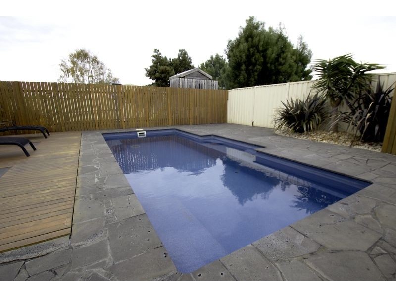 4 Hilltop Close, Leongatha VIC 3953