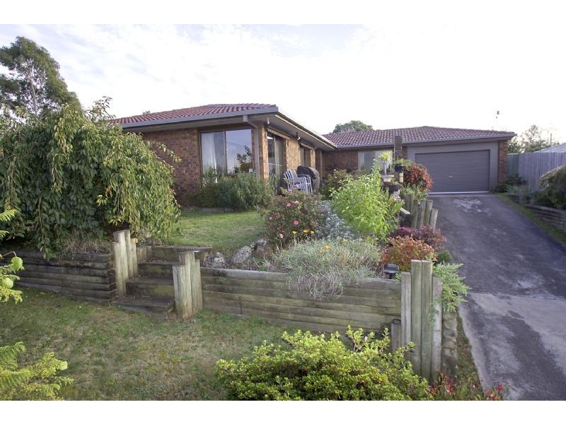 2 Warralong Court, Leongatha VIC 3953