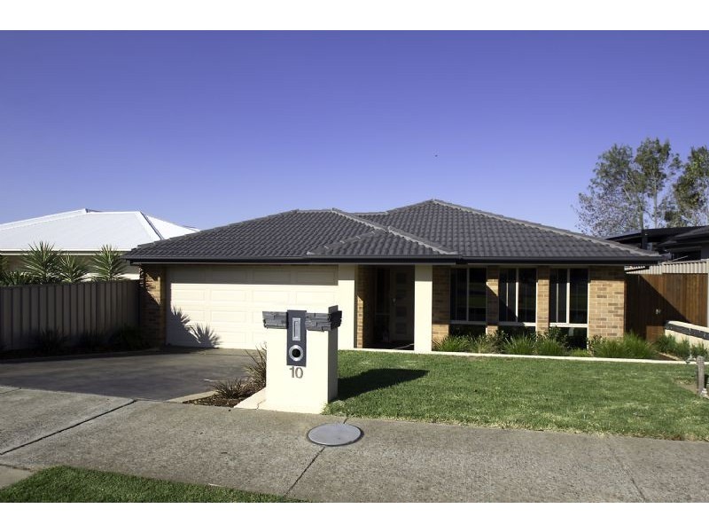 10 Parkside Close, Leongatha VIC 3953