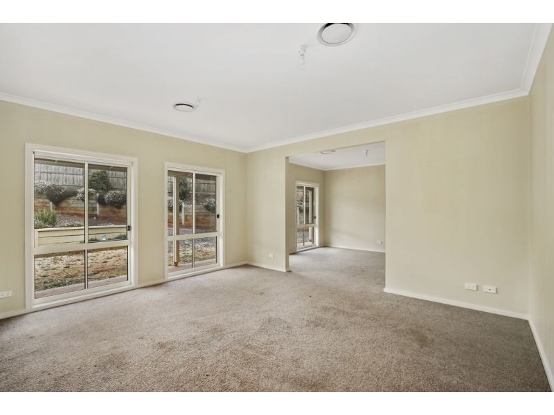 70 Chamberlain Drive, Leongatha VIC 3953
