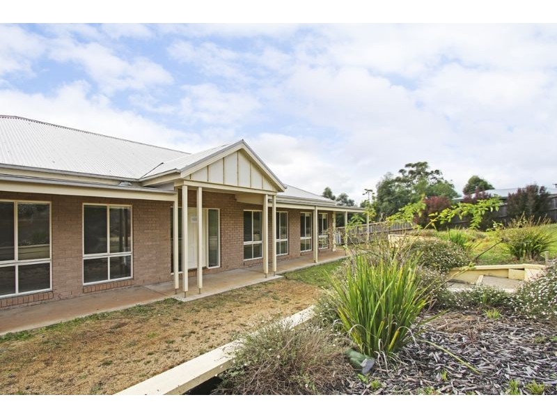 70 Chamberlain Drive, Leongatha VIC 3953