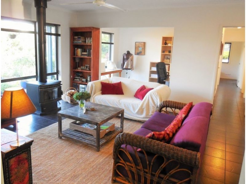 2450 Grandridge Road, Hallston VIC 3953