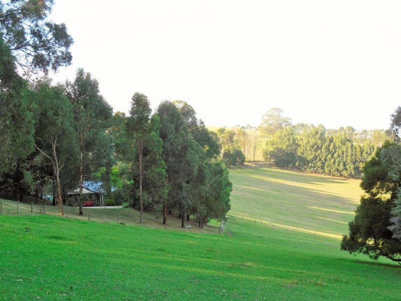 2450 Grandridge Road, Hallston VIC 3953