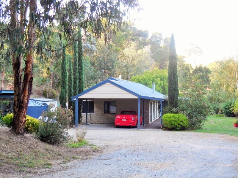 2450 Grandridge Road, Hallston VIC 3953