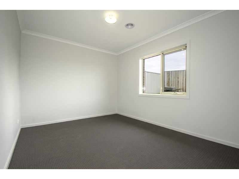 5 Burrows Way, Leongatha VIC 3953