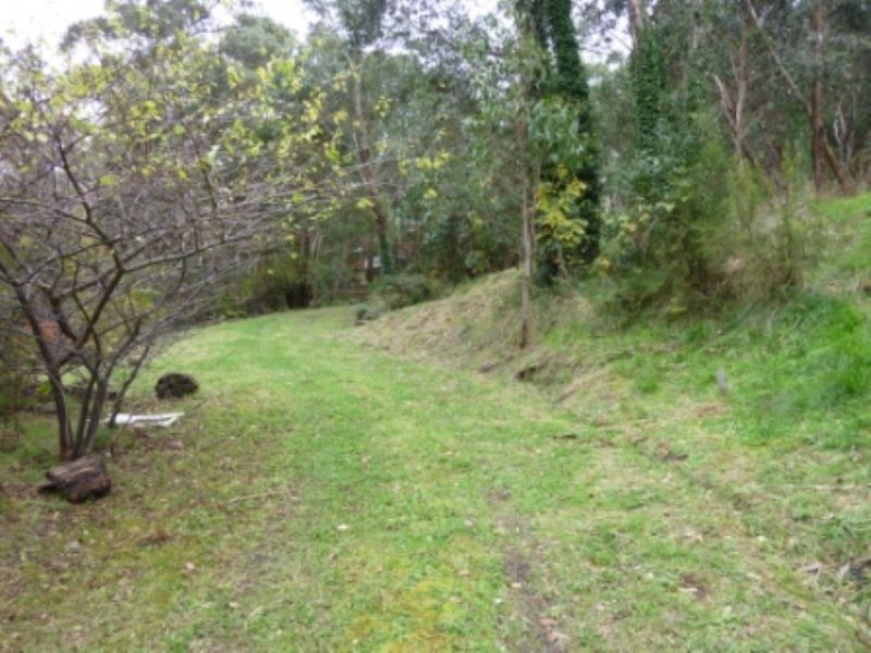 38 Mabel Crescent, Mount Macedon VIC 3441