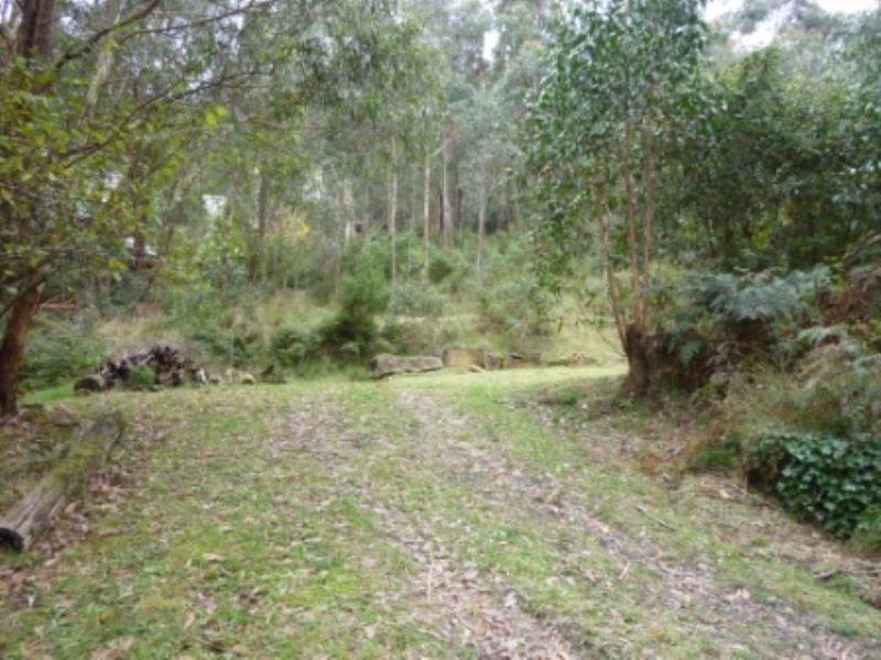 38 Mabel Crescent, Mount Macedon VIC 3441