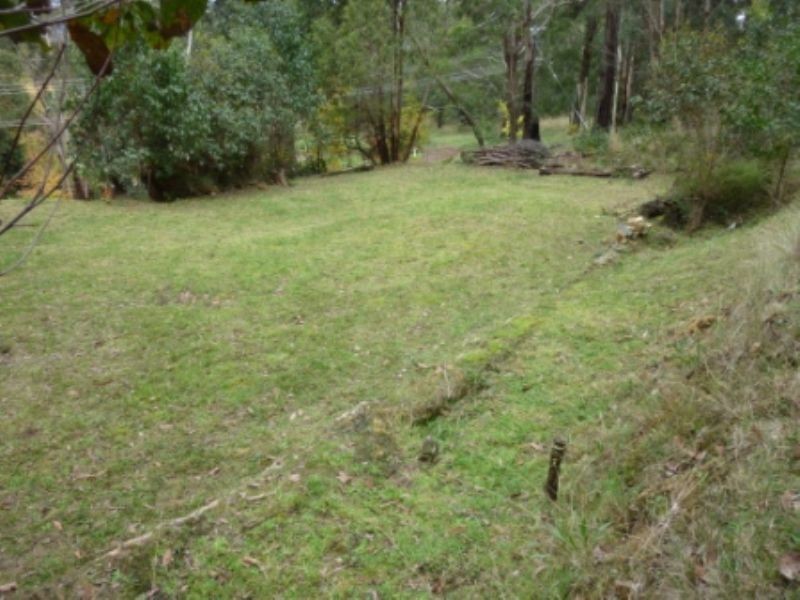 38 Mabel Crescent, Mount Macedon VIC 3441