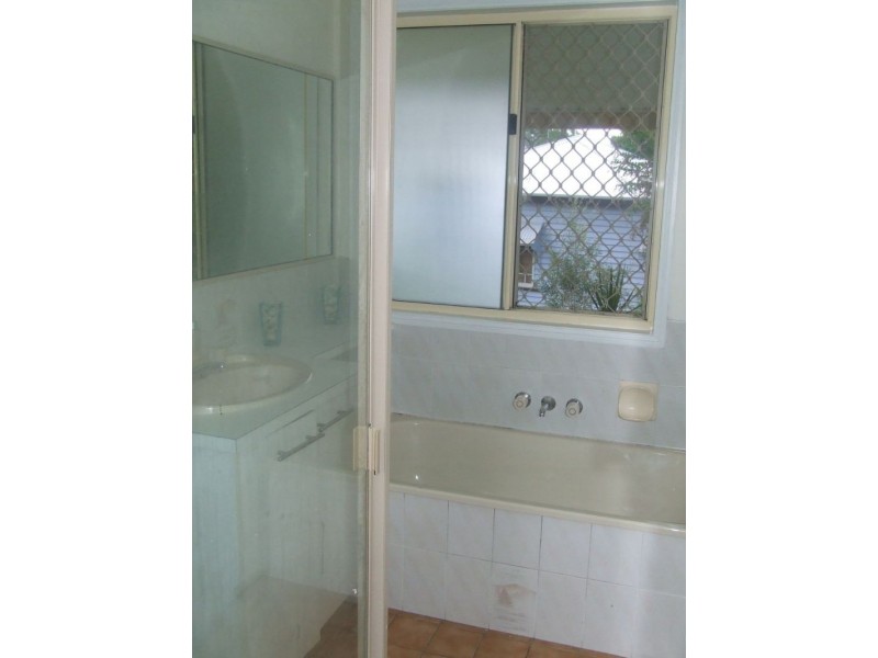 13 Karanne Drive, Mooloolah Valley QLD 4553