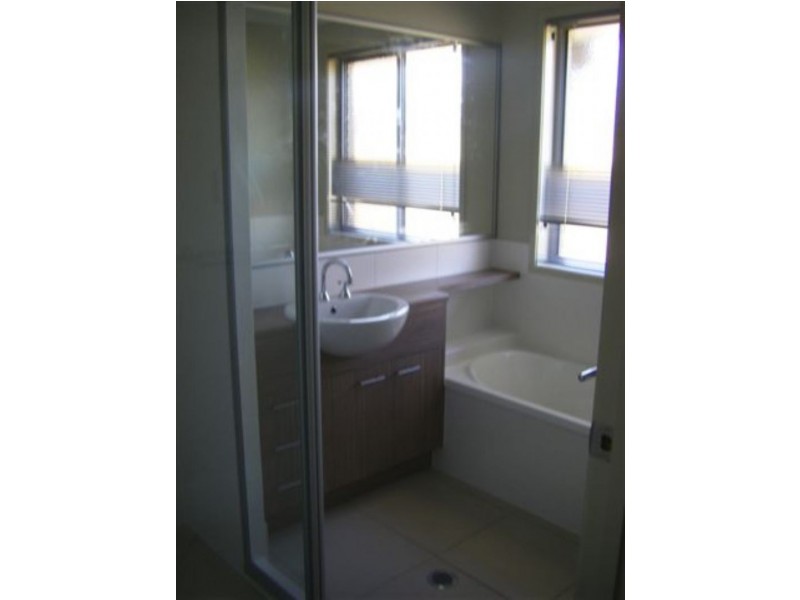 9 Bolwarra St, Beerwah QLD 4519