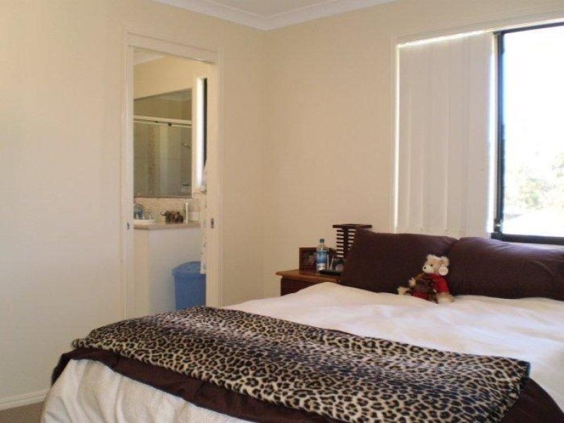 1 Treetops Crt, Mooloolah Valley QLD 4553