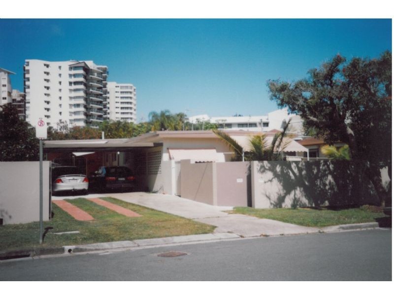 1/11 Wyreema Tce, Caloundra QLD 4551