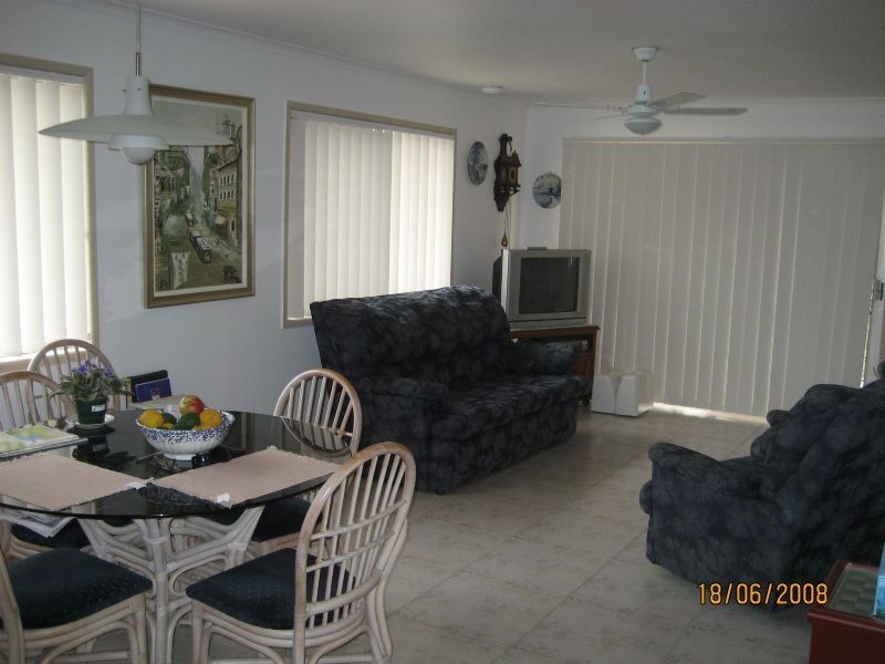 1/11 Wyreema Tce, Caloundra QLD 4551