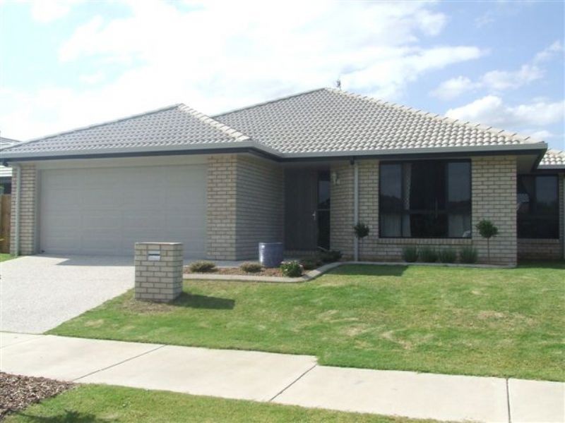 4 Crater St, Caloundra West QLD 4551