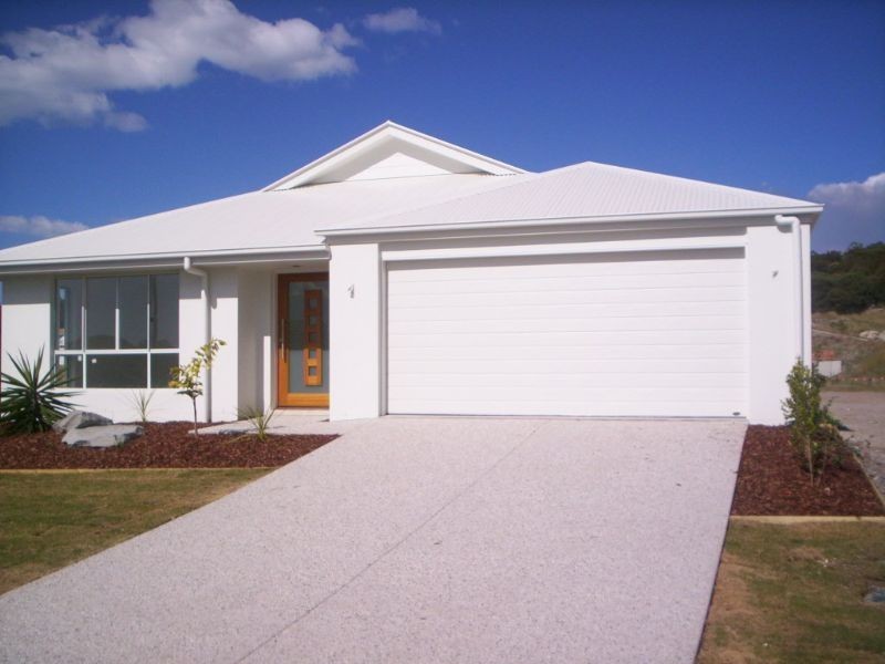 326 Sandstone Way, Little Mountain QLD 4551