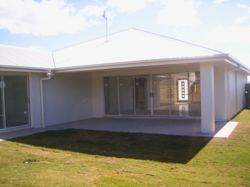 326 Sandstone Way, Little Mountain QLD 4551