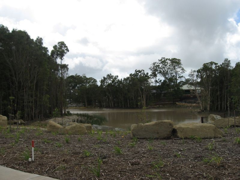 325 High Park Cres, Little Mountain QLD 4551