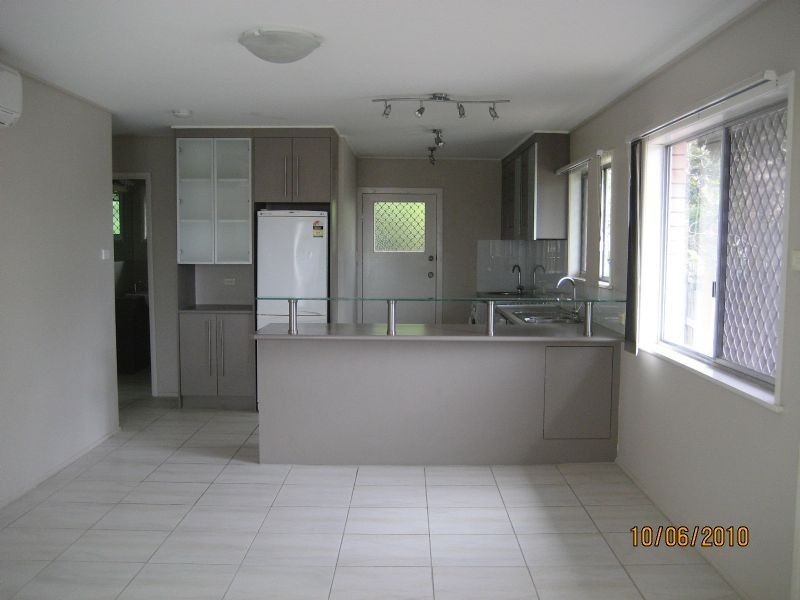 25 Bombala St, Caloundra QLD 4551
