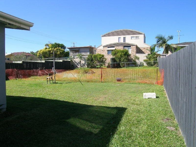 3 Orsova Tce, Caloundra QLD 4551