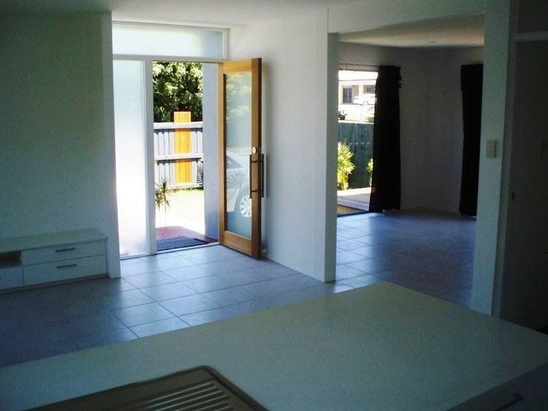 3 Orsova Tce, Caloundra QLD 4551