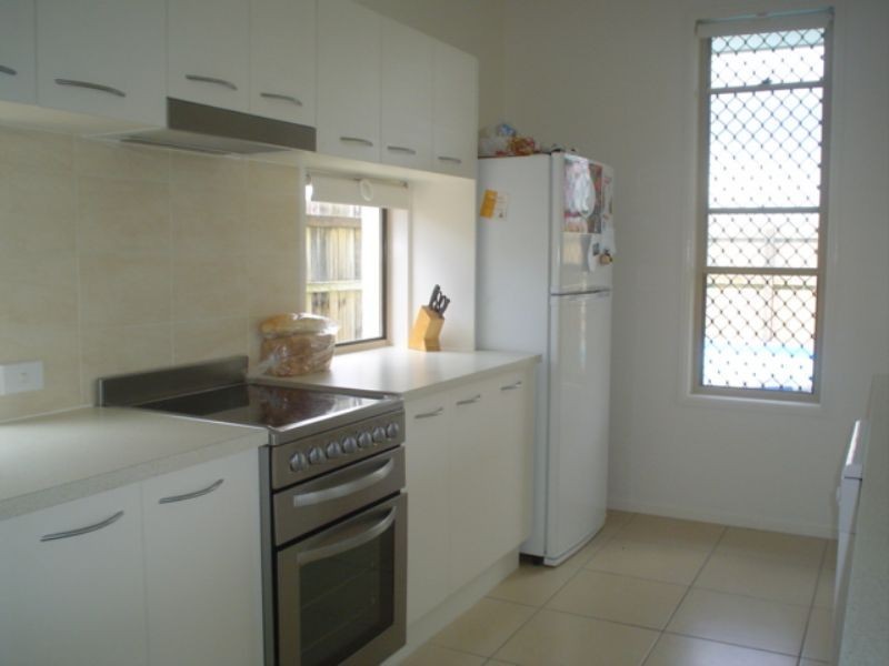 10 Donnelly Pl, Caloundra West QLD 4551