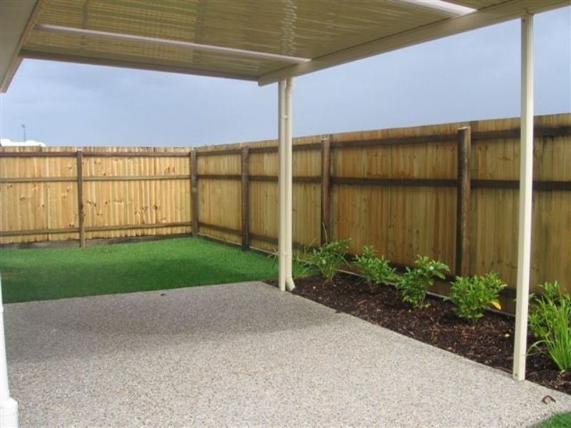 10 Donnelly Pl, Caloundra West QLD 4551