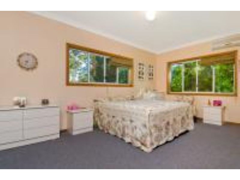 31 Jordan St, Little Mountain QLD 4551